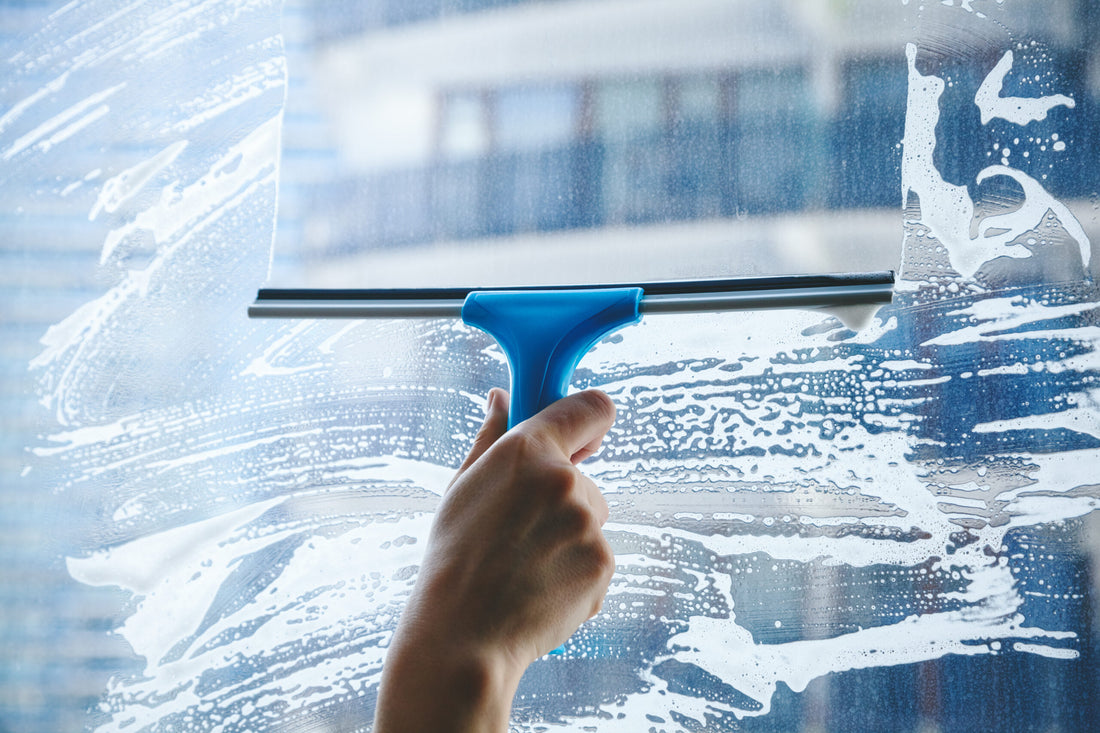 Dos and Don'ts: Mastering the Art of Using Crazy Larry's Window Washing Concentrate